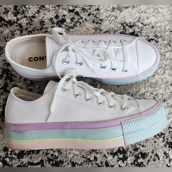 Converse Shoes - CONVERSE Platform Sneakers Womens Size 7 White Blue Purple